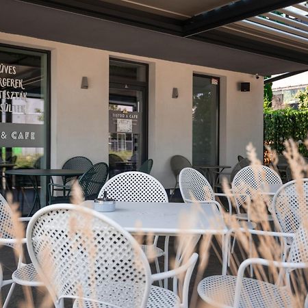 Lignum Hotel Мишкольц Экстерьер фото