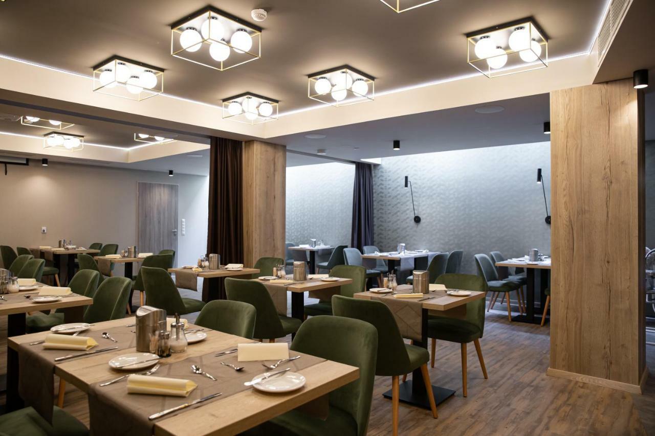 Lignum Hotel Мишкольц Экстерьер фото