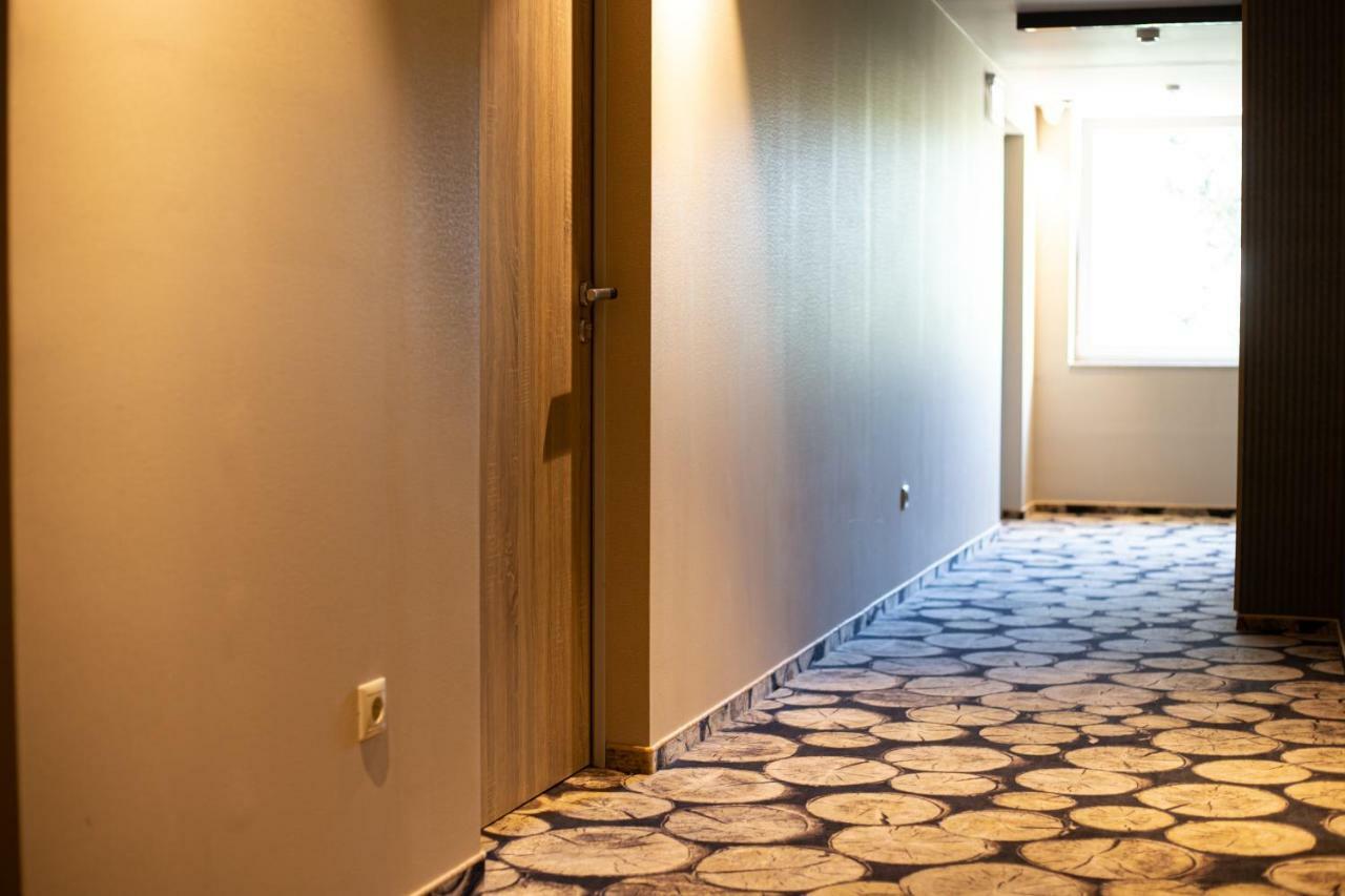 Lignum Hotel Мишкольц Экстерьер фото