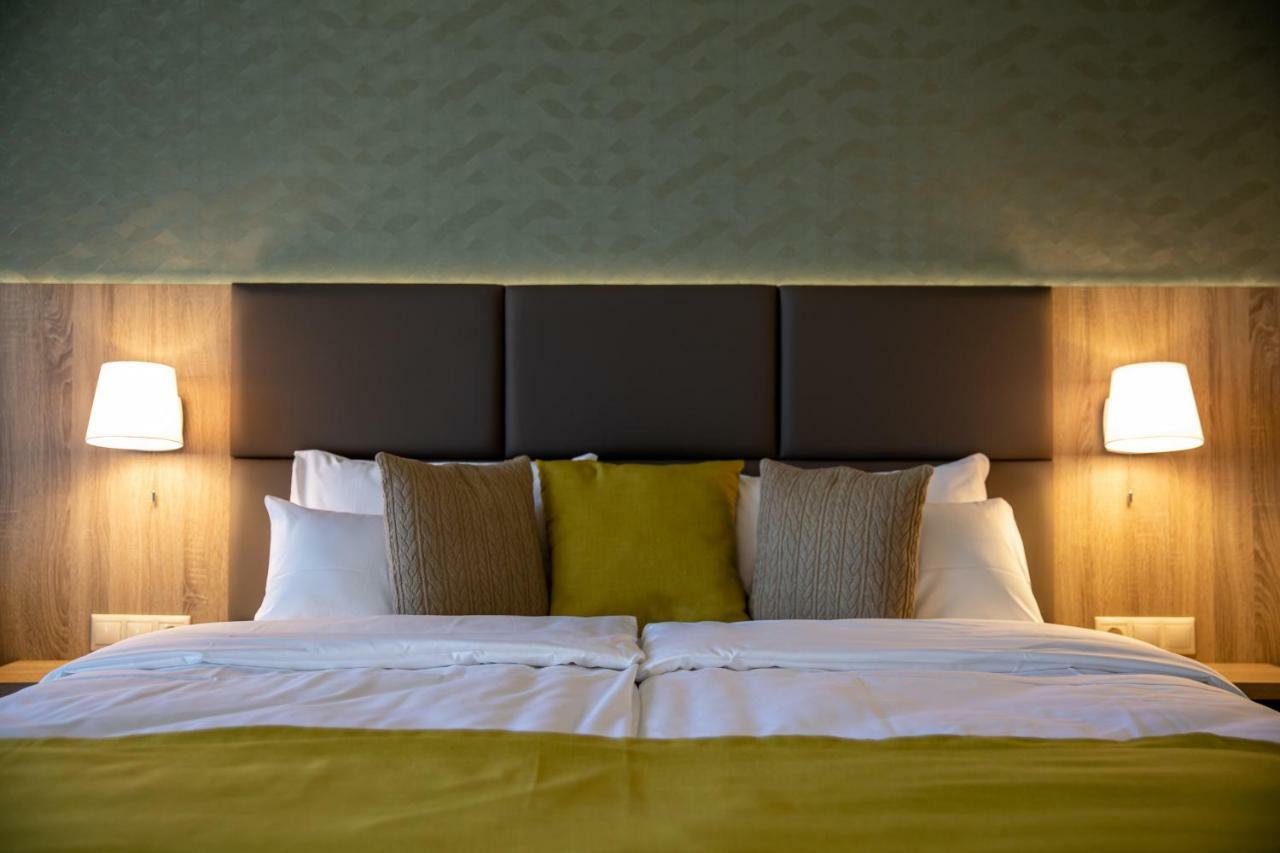 Lignum Hotel Мишкольц Экстерьер фото