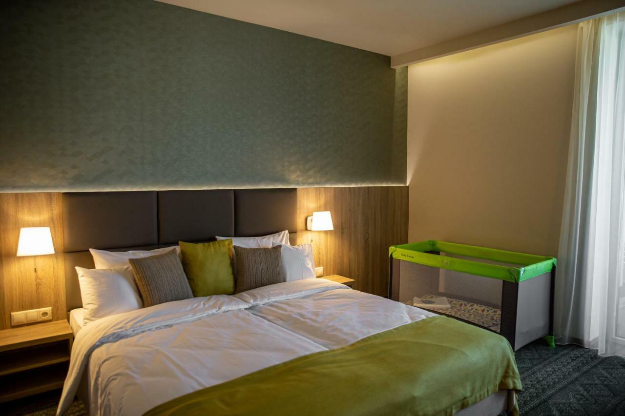 Lignum Hotel Мишкольц Экстерьер фото